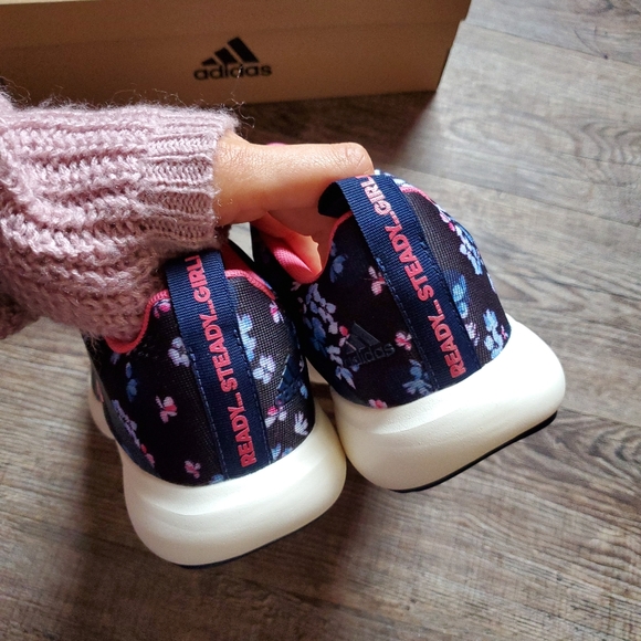 NEW adidas FortaRun - Picture 5 of 5